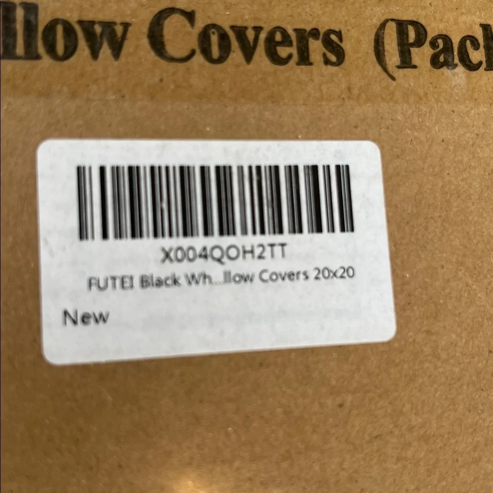 NIB FUTEI Black White Chenille Throw Pillow Covers 20x20 Inch Set of 2